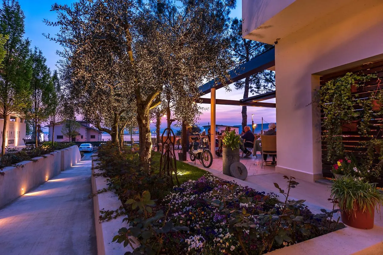 Hotel Maximilian Bardolino