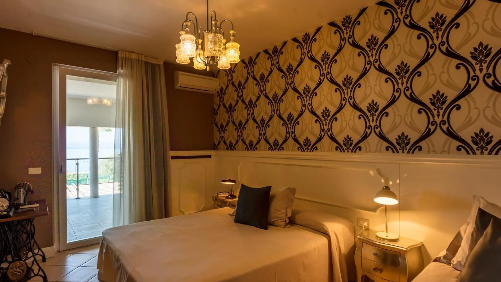Hotel Maximilian Bardolino Italien