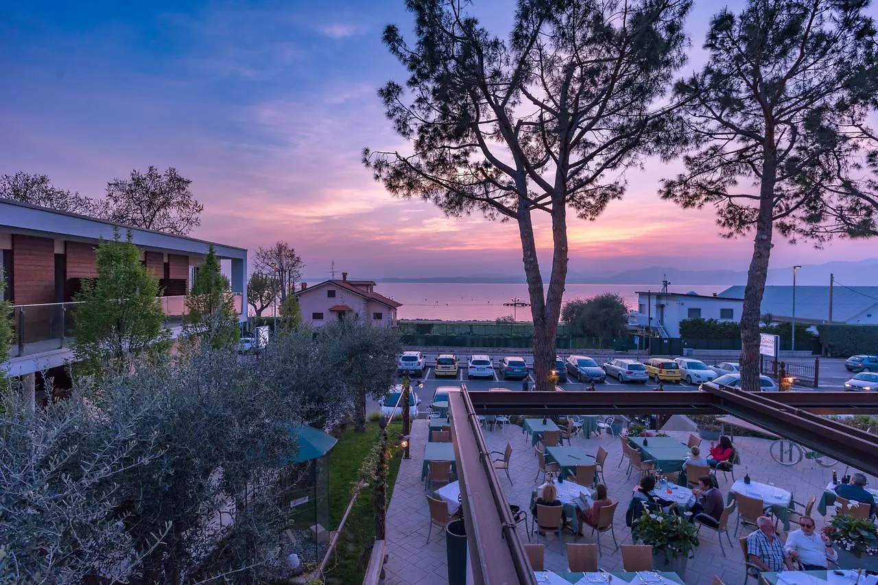 Hotel Maximilian Bardolino Italien